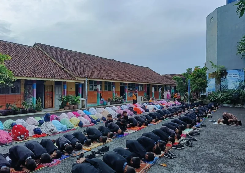 Pembiasaan Sholat Dhuha SDN 1 Sukamanah